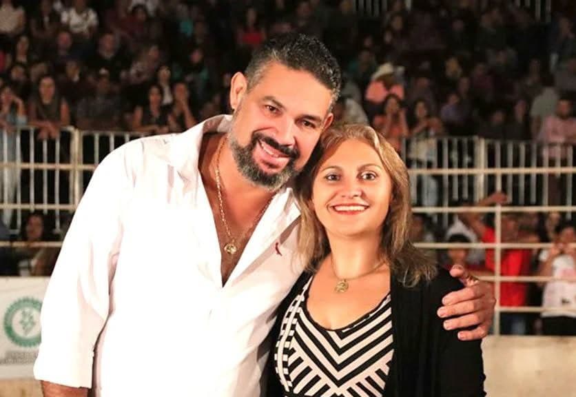Foto da notícia: Vereadora que perdeu esposo em afogamento participa da primeira sessão após trágico ocorrido