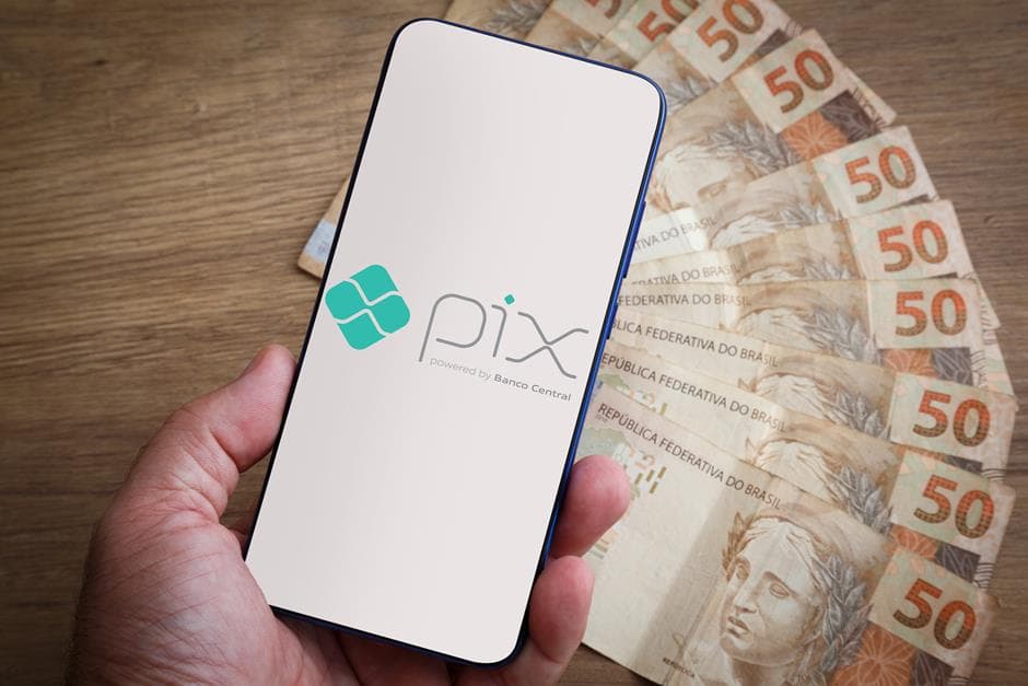 Foto da notícia: PIX supera dinheiro de papel e se torna a forma de pagamento mais utilizada por brasileiros