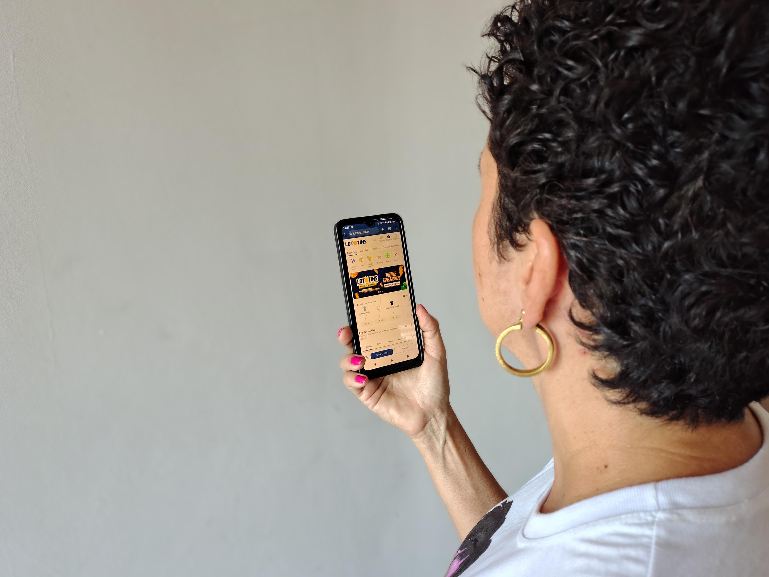 Imagem da notícia: Jogar na Lototins é fácil, rápido, seguro e contribui com causas uteis, mas requer responsabilidade