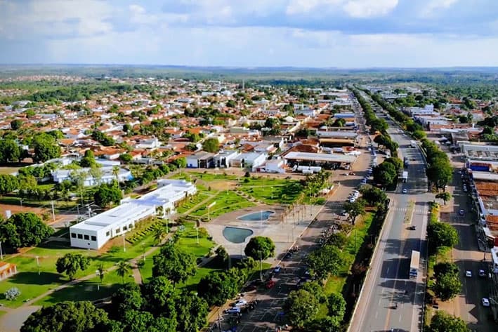 Foto da notícia: Edital milionário seleciona empresa com objetivo de terceirizar quase 500 profissionais em Guaraí