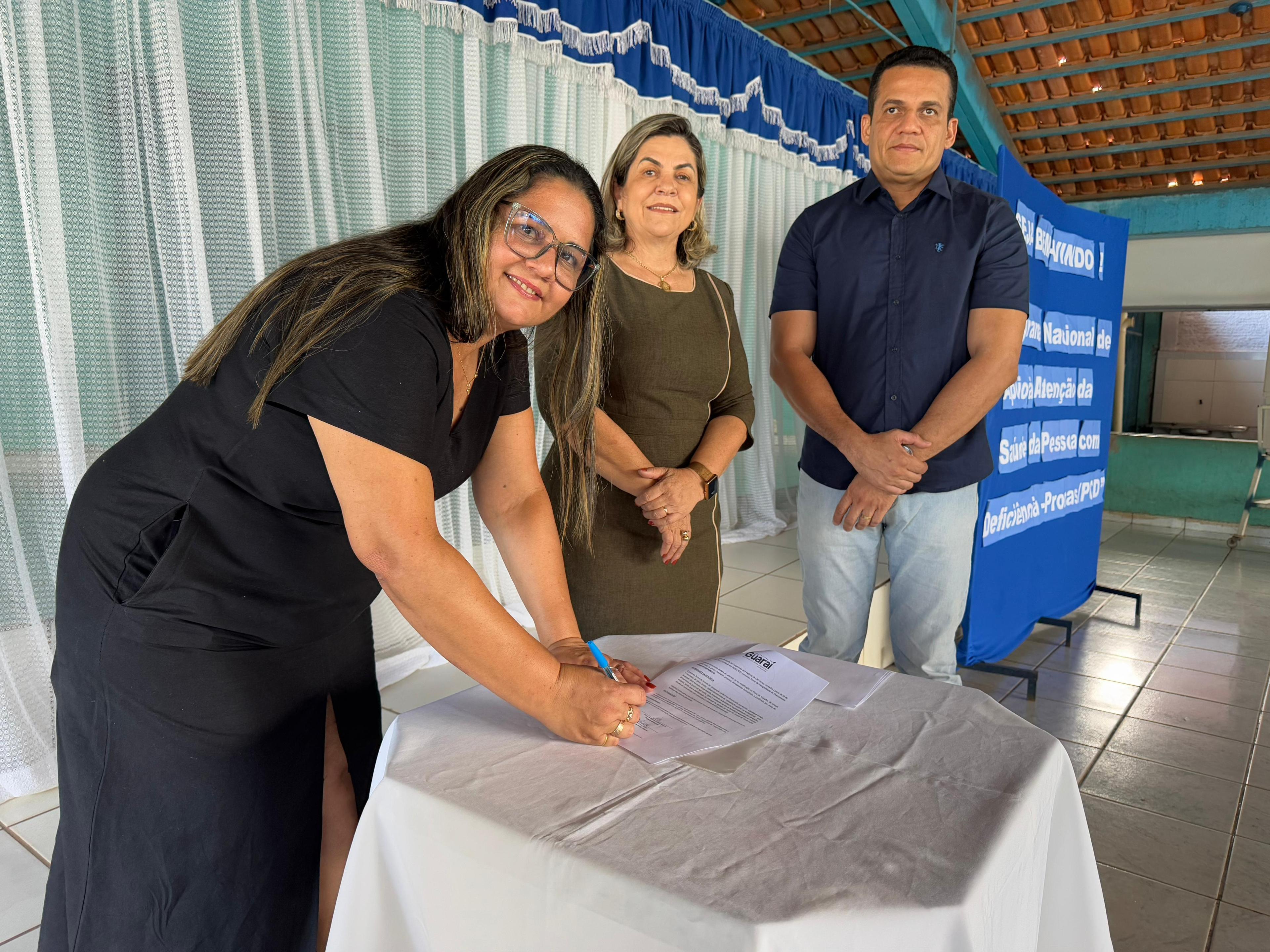 Prefeitura de Guaraí e APAE firmam termo para ampliar atendimentos em clínica de reabilitação