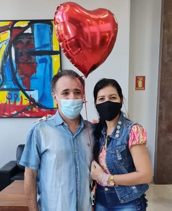 Após quase 30 dias hospitalizado, pastor Cival Cruz vence a Covid-19 e recebe alta em Palmas