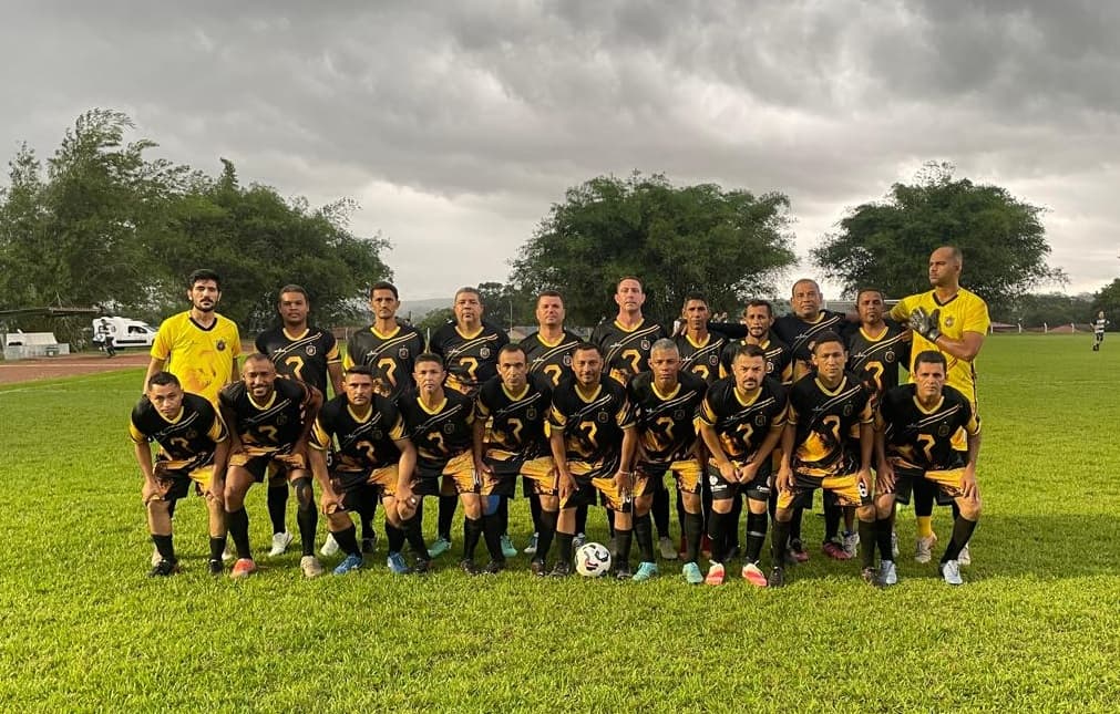 Foto da notícia: No máster, Lobão goleia Tabocão em tarde inspirada de Pedro Panca, que marcou quatro vezes