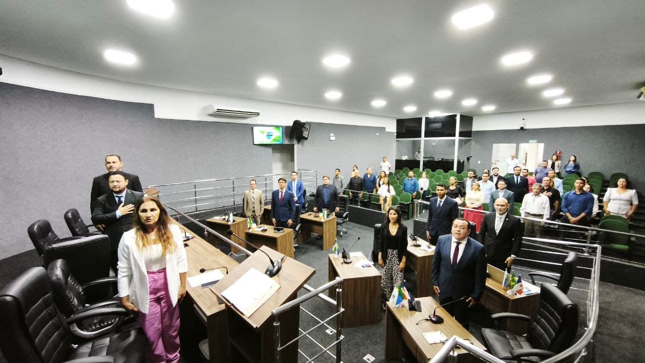 Imagem da notícia: Câmara realiza 1ª sessão ordinária do ano em Guaraí, já com os novos concursados trabalhando