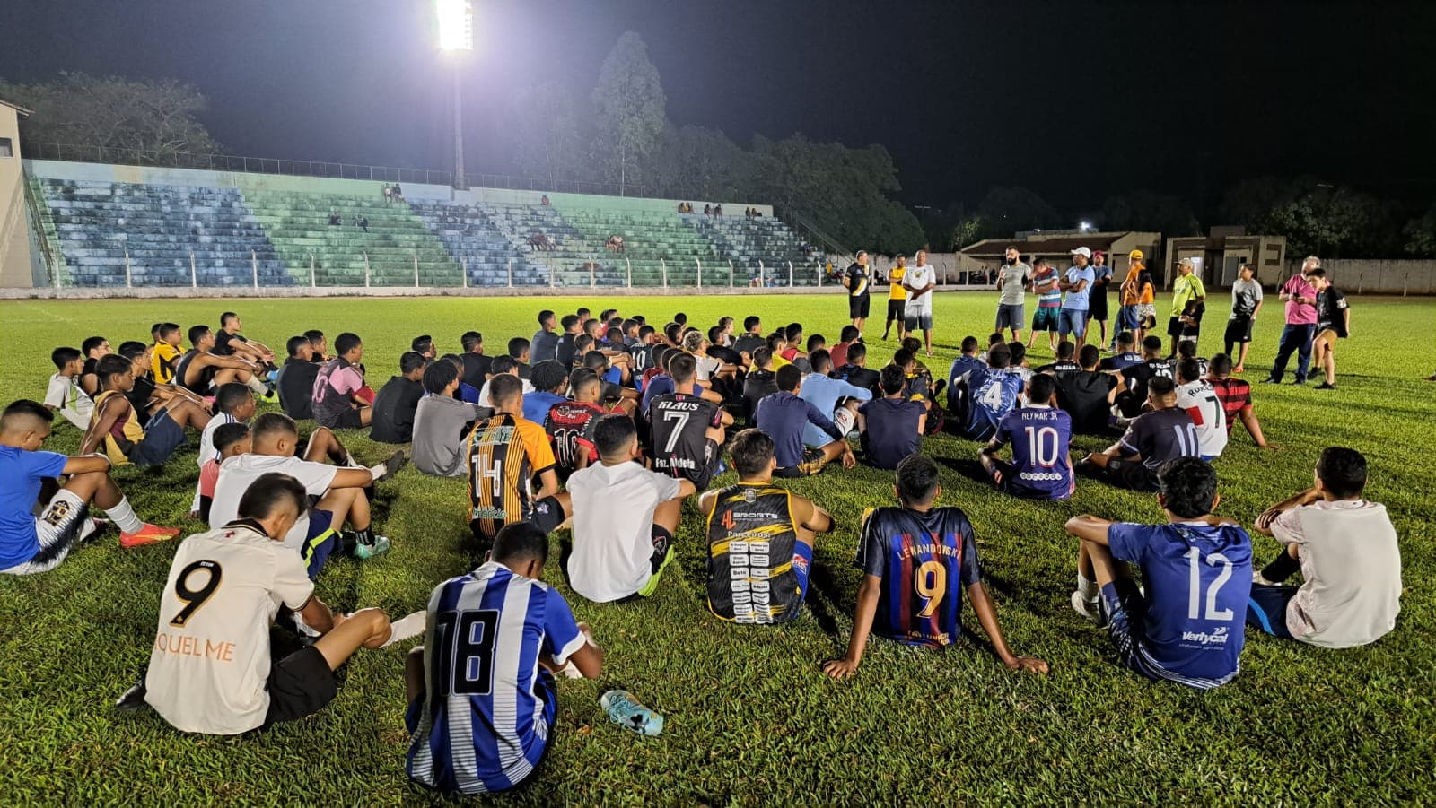 Imagem da notícia: Mais de 80 garotos participam de peneira do Lobão; equipe de Guaraí disputará Estadual Sub-20