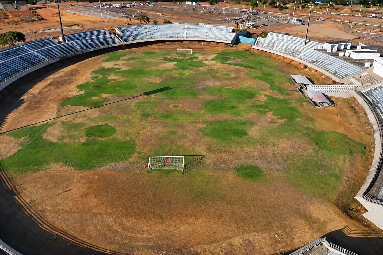 Foto da notícia: Além do adversário, ‘Lobão do Norte’ terá gramado irregular como desafio na estreia da 2ª Divisão