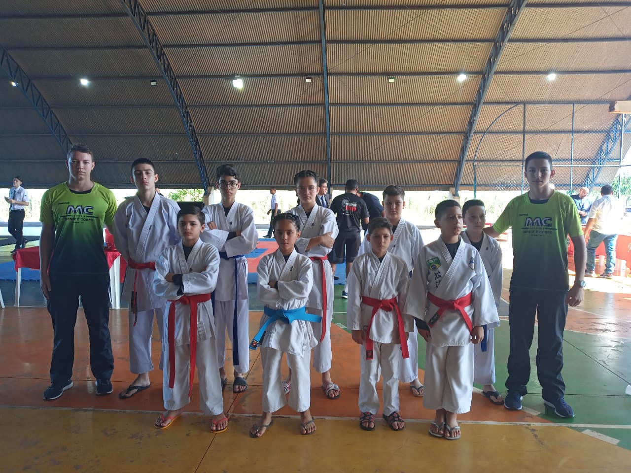 Imagem da notícia: Delegação de Guaraí conquista 19 medalhas na 1ª etapa do Estadual de Karatê, incluindo 10 ouros