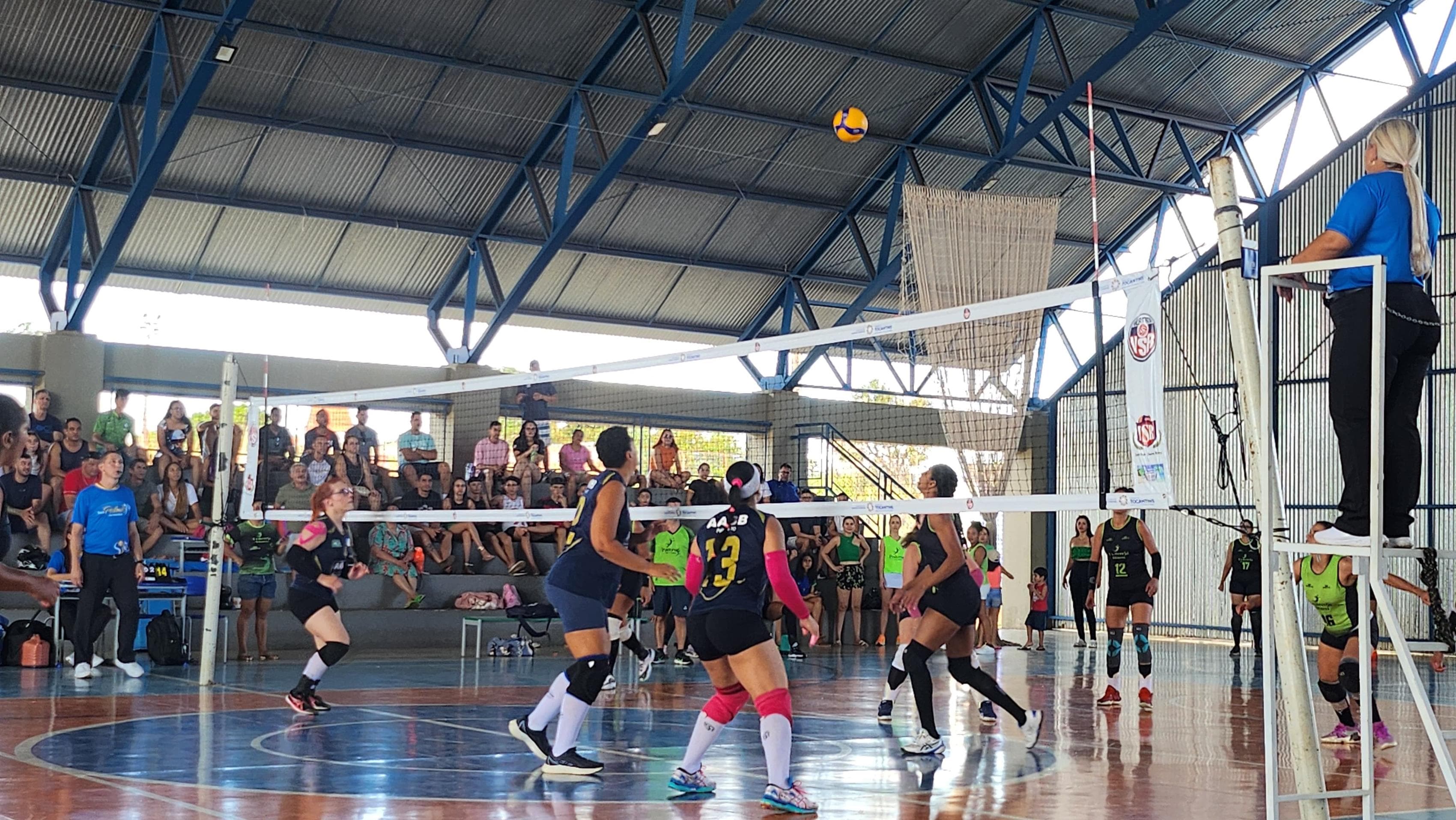 Imagem da notícia: Guaraí sedia competição regional de voleibol escolar Sub-18 entre os dias 24 e 26 de outubro