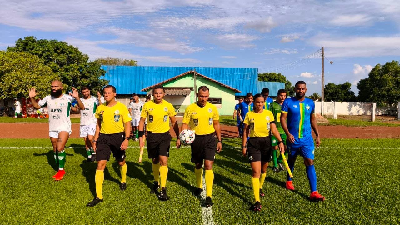 Imagem da notícia: ‘Lobão do Norte’ leva gol inesperado, mas vira e vence Paraíso por 4x1 no Delfinão em Guaraí