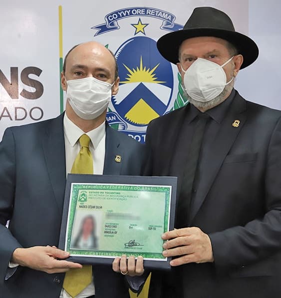 Imagem da notícia: Governo apresenta novo modelo de RG adotado no Tocantins; documento agora será “tudo em um”