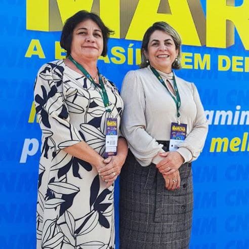 Imagem da notícia: Ponte que ameaça cair poderia ser importante obra entre irmãs prefeitas; quem sabe um dia sai