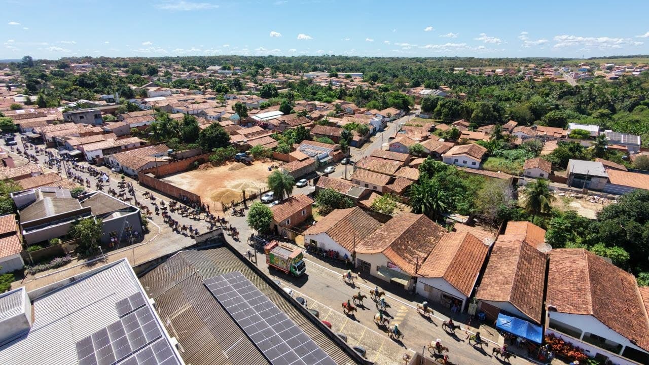 Foto da notícia: Cavalgada encerra 35ª ExpoGuaraí e bastidores apontam mudança da feira para abril em 2027
