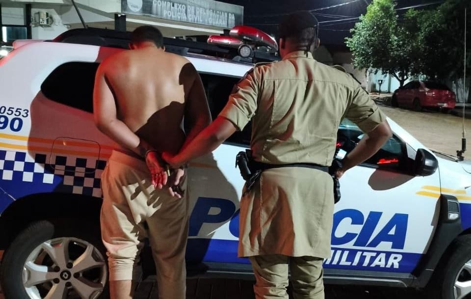 Imagem da notícia: Homem é preso após agredir e ameaçar pessoas em Guaraí com simulacro se passando por policial