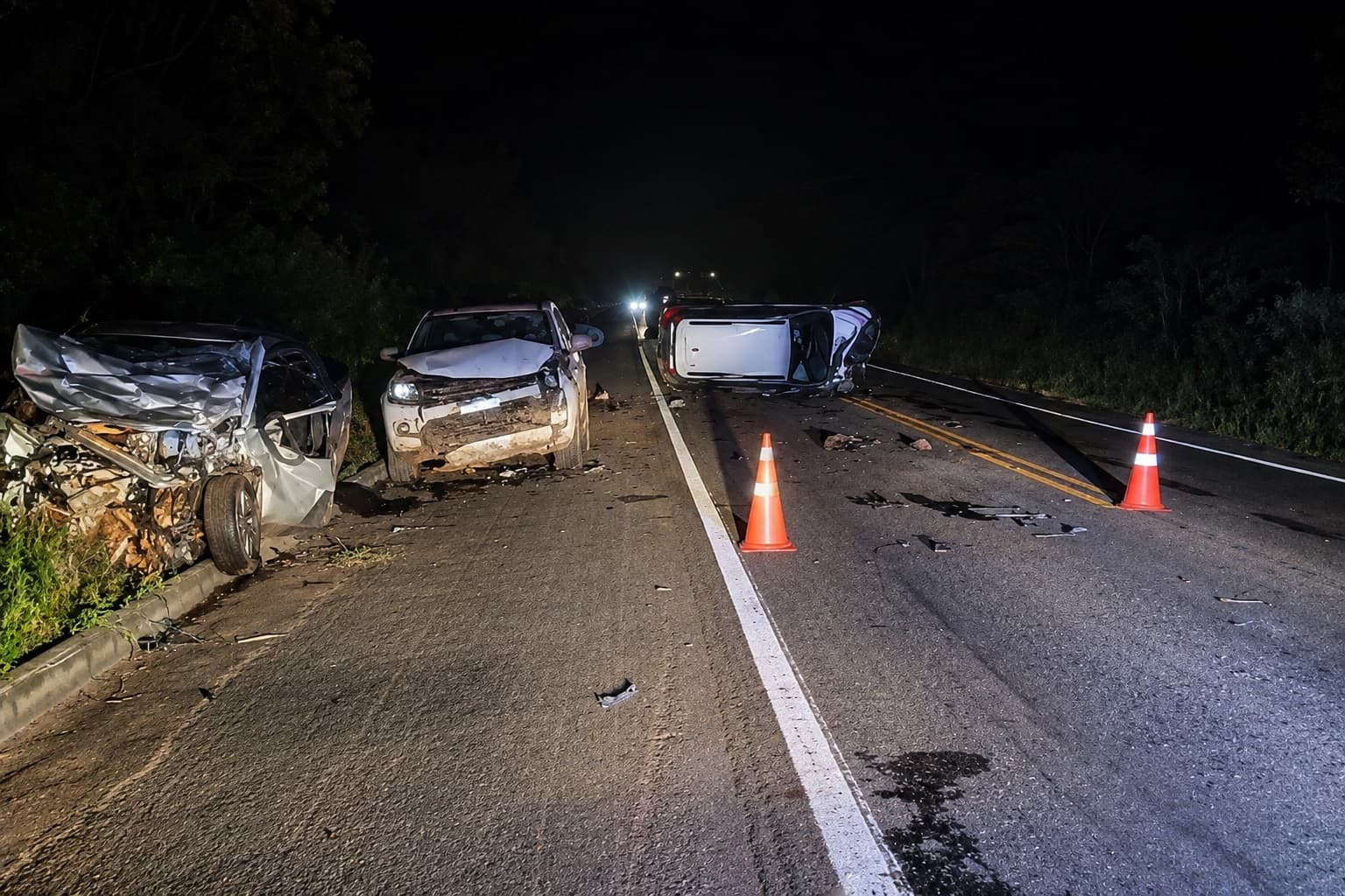 Foto da notícia: Ultrapassagem indevida teria resultado em colisão com múltiplos veículos entre Guaraí e Tabocão