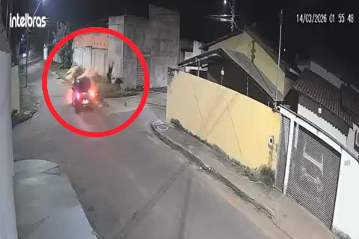 Imagem da notícia: Duas pessoas ficam gravemente feridas em colisão envolvendo veículo de passeio e moto em Guaraí