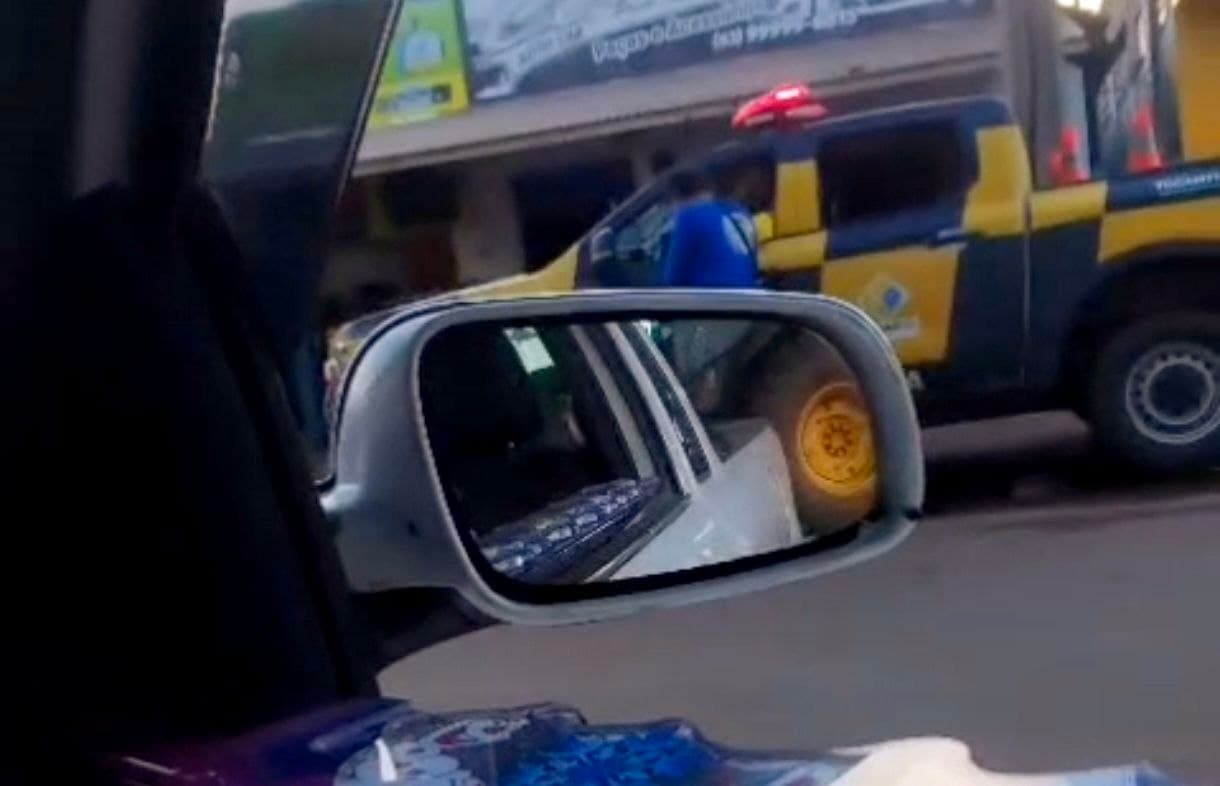 Foto da notícia: Vídeos mostram bate-boca entre “amarelinhos” e empresário que diz ter sofrido abuso em Guaraí