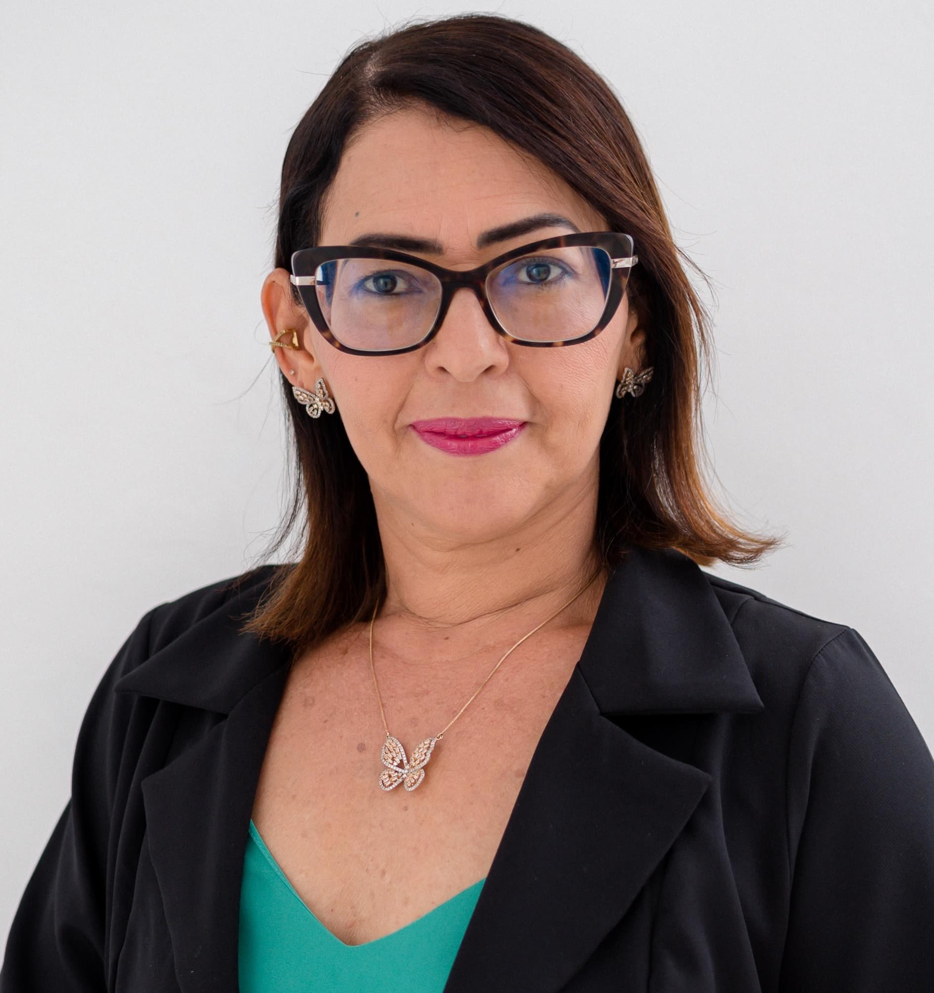 Imagem da notícia: “Professora Vitória Bastos” assume Assistência Social em Guaraí no lugar de interina Jacira Bezerra