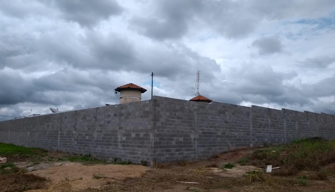 CPP de Guaraí ganha novo muro externo; obra foi financiada pela Vara Criminal local