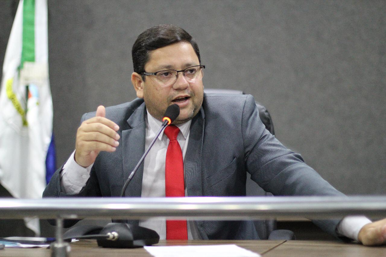 Câmara de Guaraí aprova gratificação para professores regentes e sugere redução da UFIG