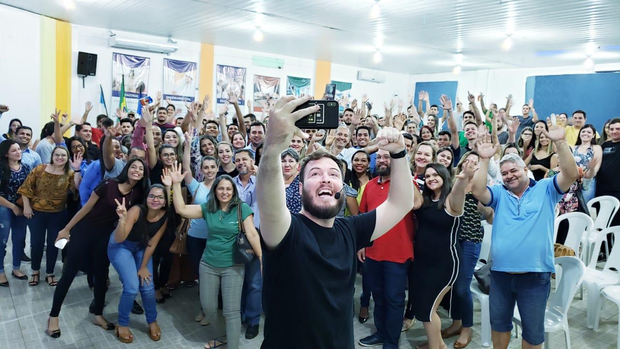 “Primo Rico” palestra para quase 200 pessoas durante evento realizado na cidade de Guaraí