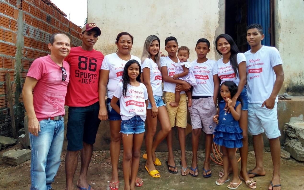Projeto desenvolvido por funcionário público oferece dia especial para mãe de 7 filhos em Guaraí