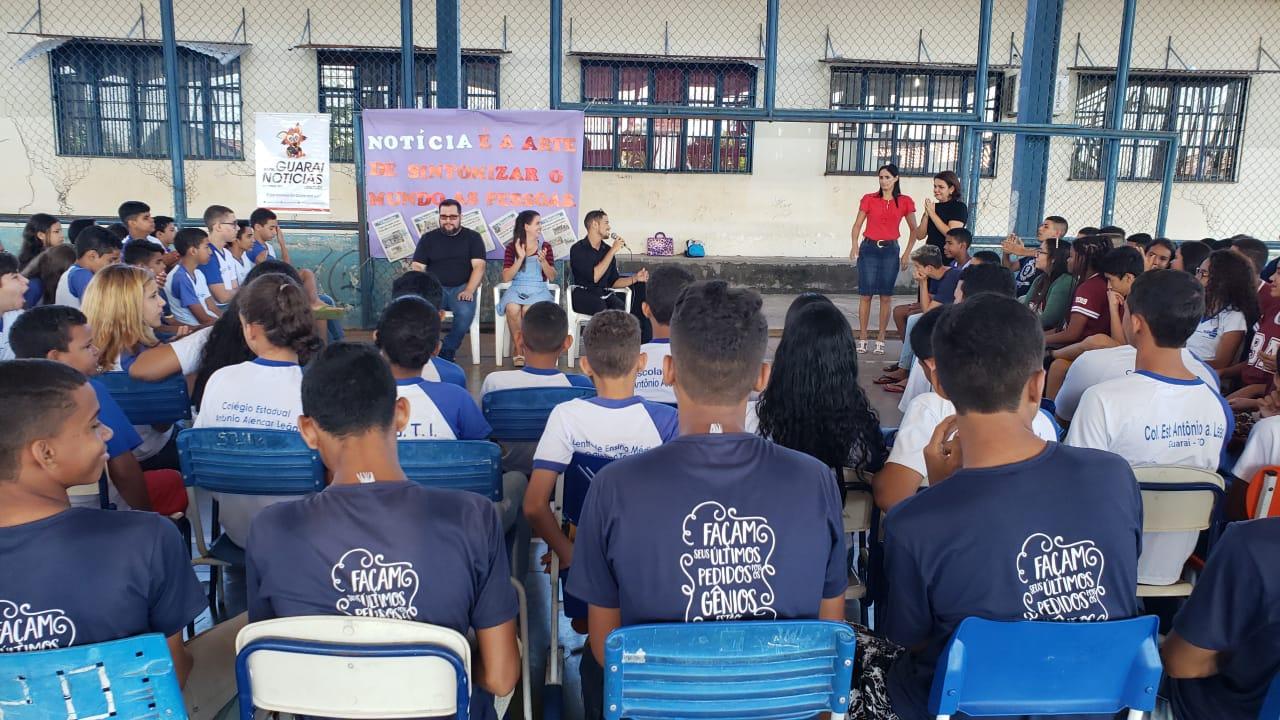 Colégio de Guaraí promove bate-papo com comunicadores locais que atuam na internet